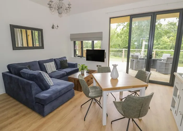 Top Cheap Hotels in Redditch, United Kingdom