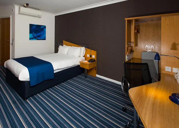 Best Budget-Friendly Hotels with Complimentary Parking