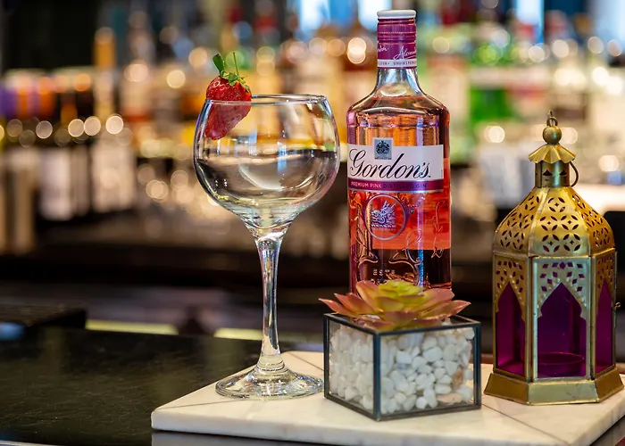 Best Hotels Near Belfast Bus Station
