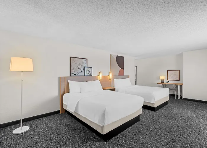 Best Hotels in Cedar Falls Iowa