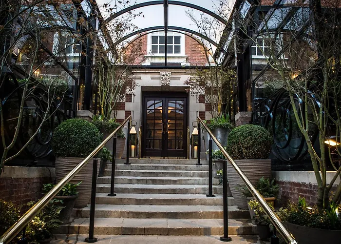 Top Hotels Near Oxford Circus in Central London