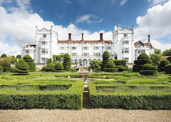 Luxurious and Cozy Hotels in Charming Marlow