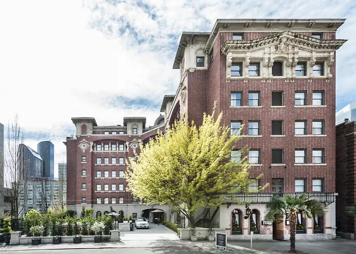 Best Romantic Hotels In Captivating Seattle